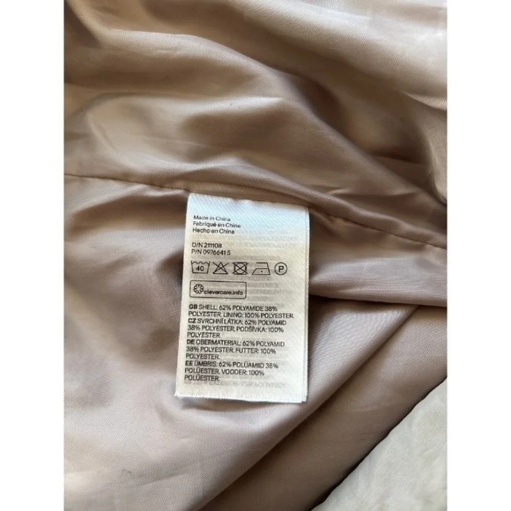 H&M womens medium zip up‎ jacket